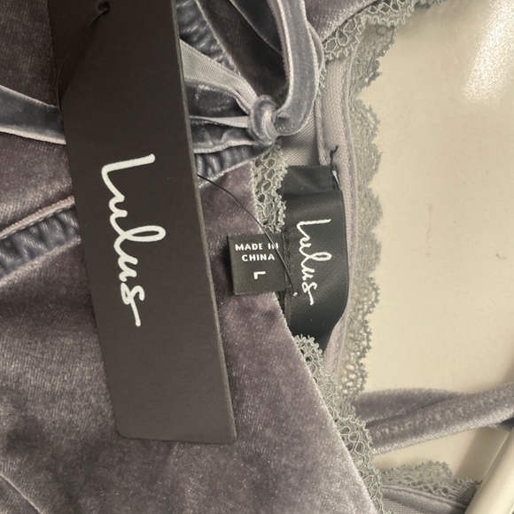 Lulus Dreamy Chicness Dark Grey Velvet Sleeveless Bodysuit - Size L - Picture 4 of 5